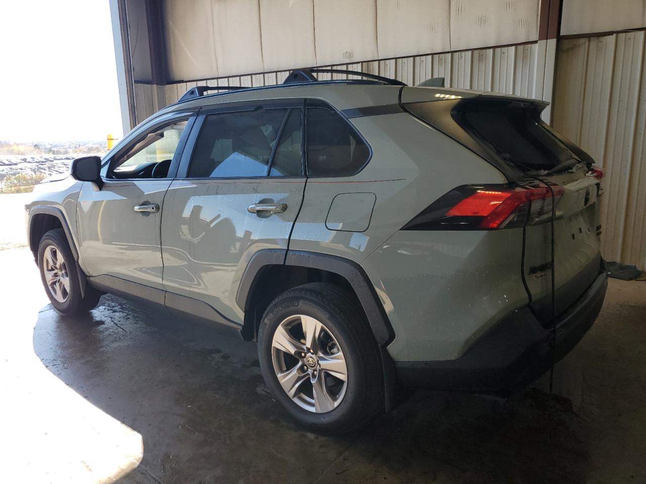 TOYOTA RAV4 XLE
