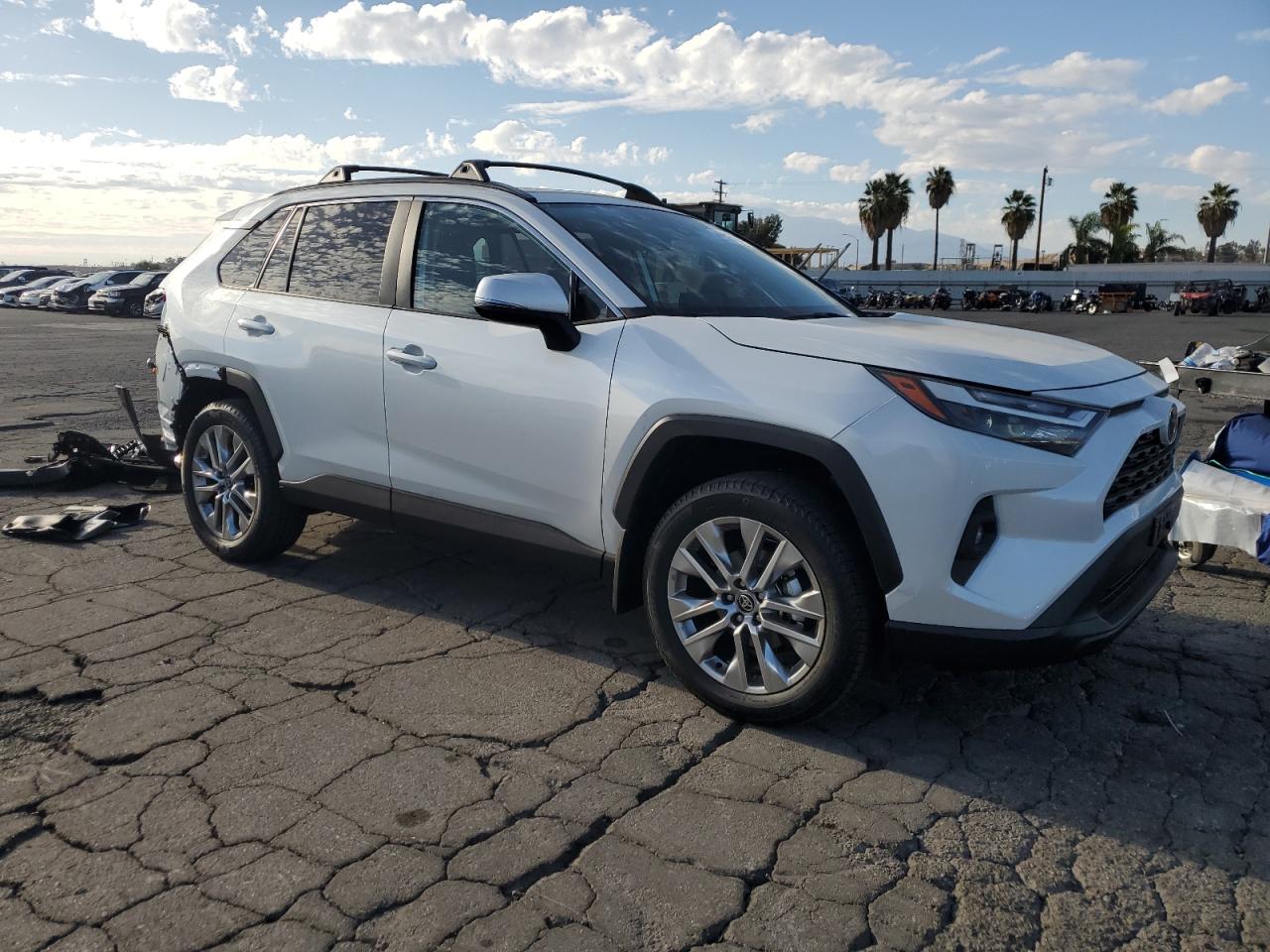 TOYOTA RAV4 XLE PREMIUM