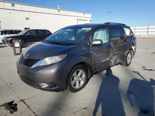 Global Auto Auctions: 2013 TOYOTA SIENNA LE