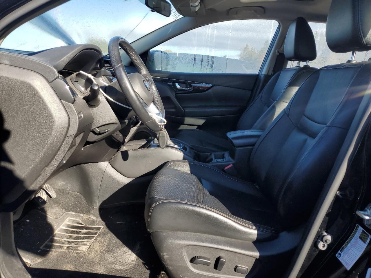 NISSAN ROGUE SPORT S