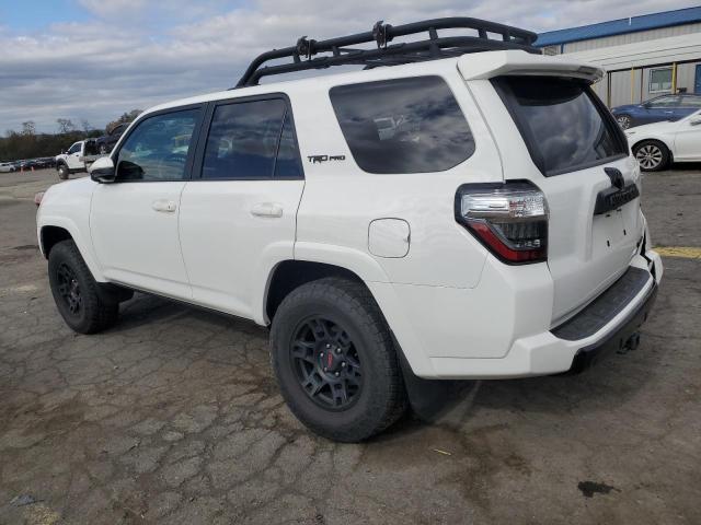 2019 TOYOTA 4RUNNER SR - JTEBU5JR1K5656524