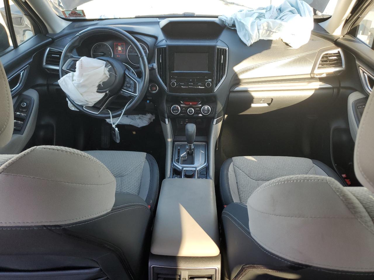 SUBARU FORESTER PREMIUM