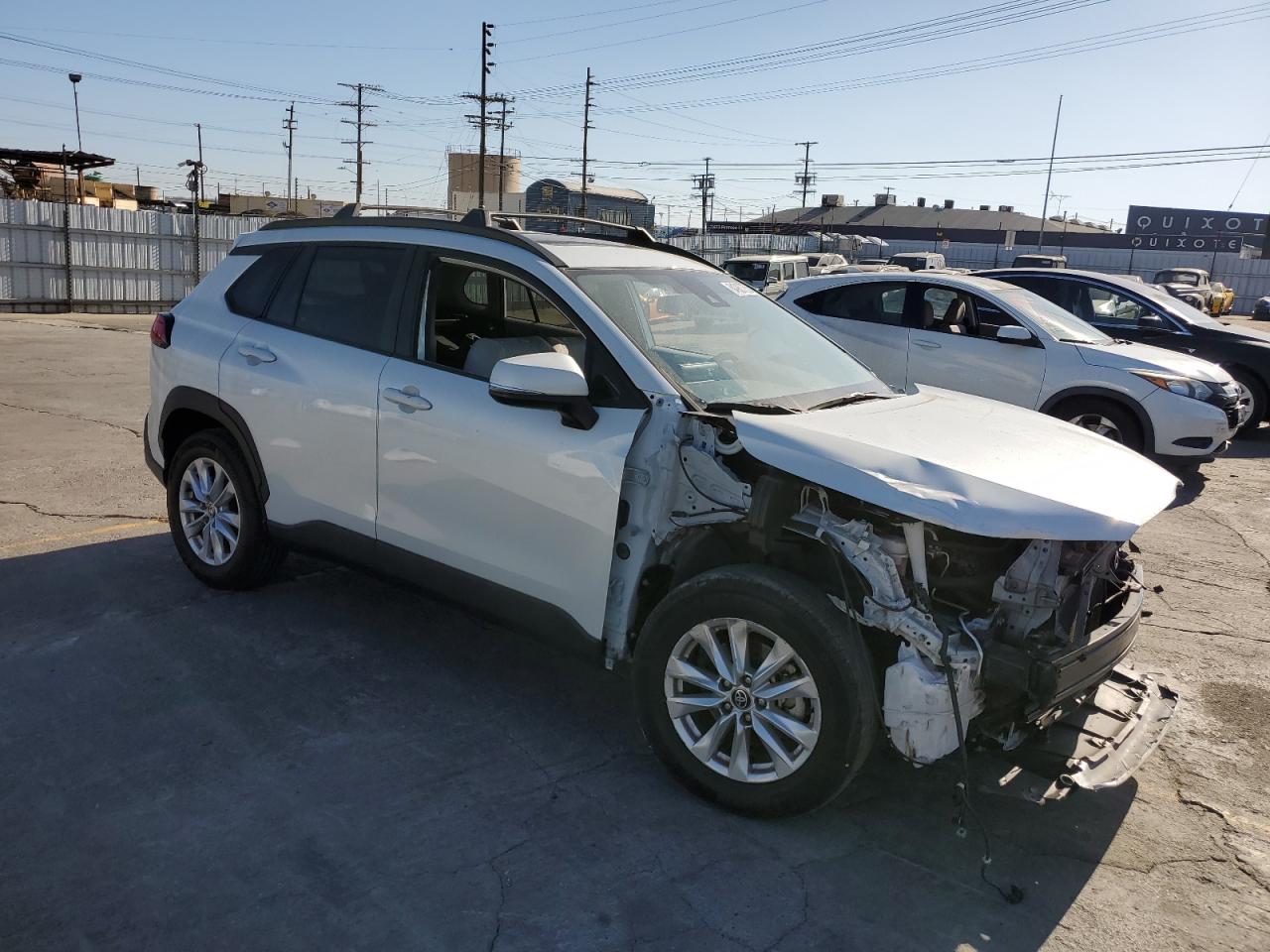 TOYOTA COROLLA CROSS LE