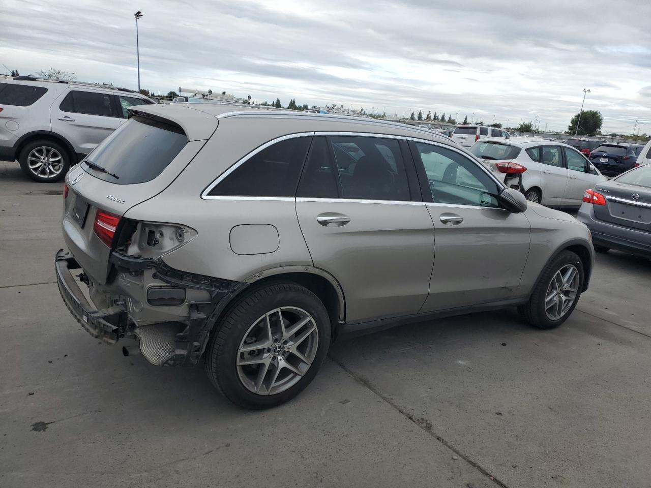 MERCEDES-BENZ GLC-CLASS 300 4MATIC