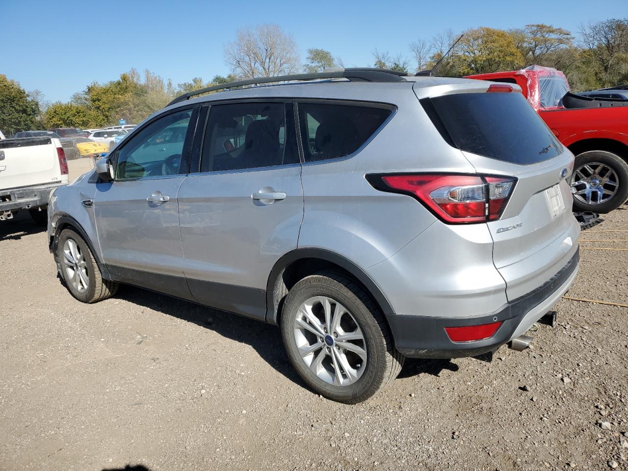 FORD ESCAPE SE