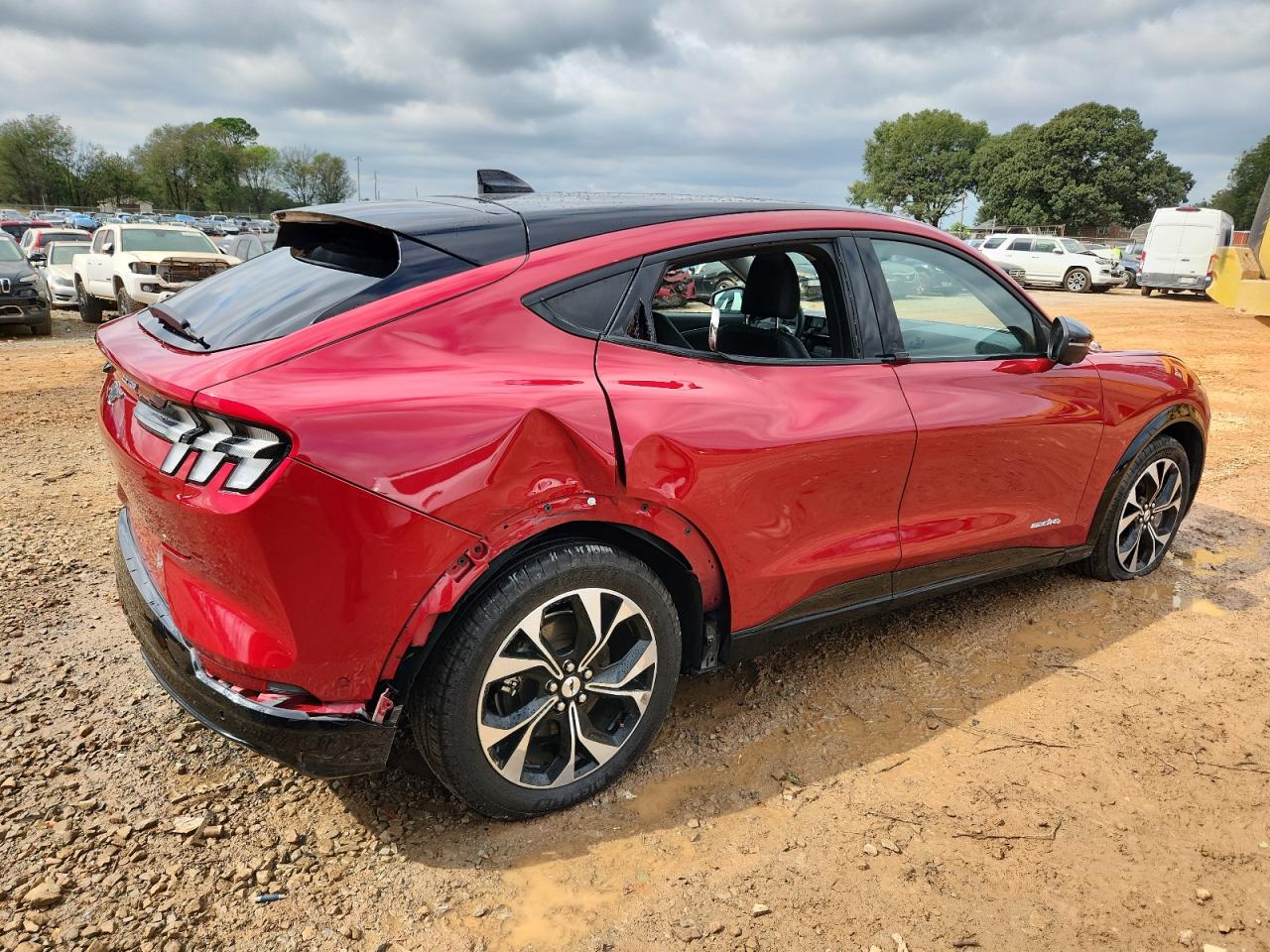 FORD MUSTANG PREMIUM