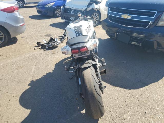 2011 SUZUKI GSX-R600 JS1GN7FA2B2102863