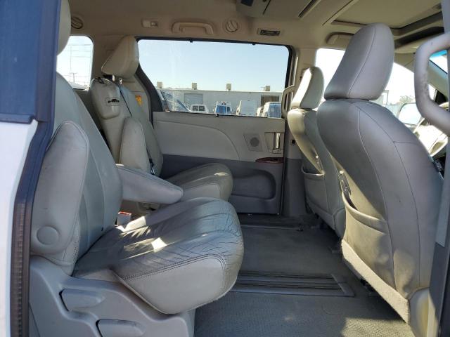 2014 TOYOTA SIENNA XLE #3290179256