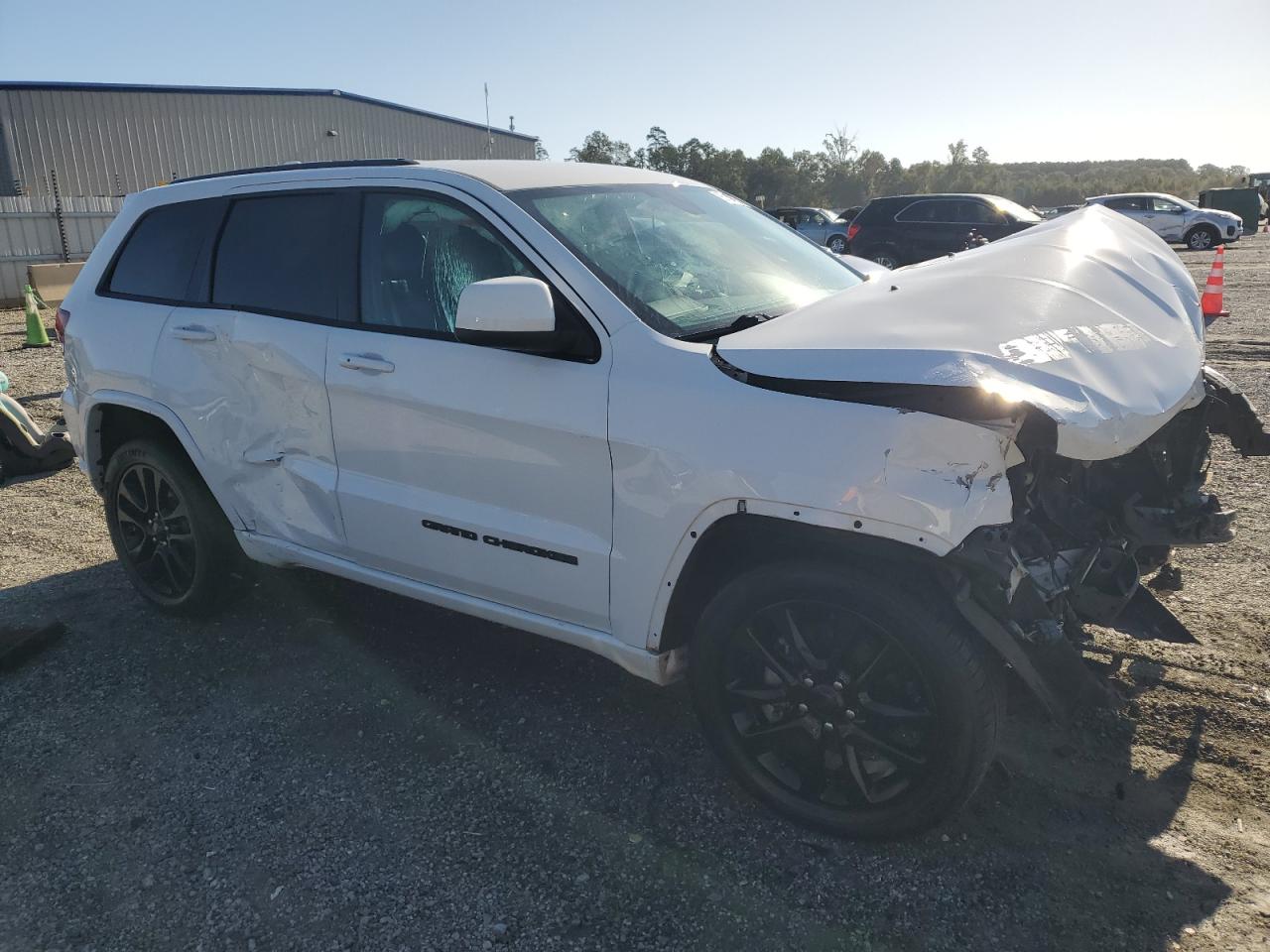 JEEP GRAND CHEROKEE LAREDO