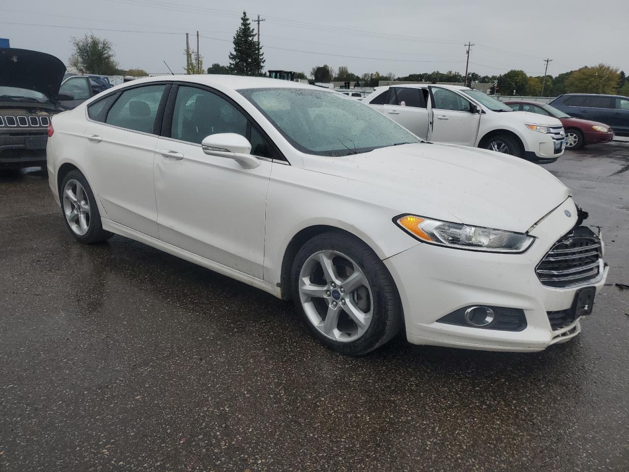 FORD FUSION SE