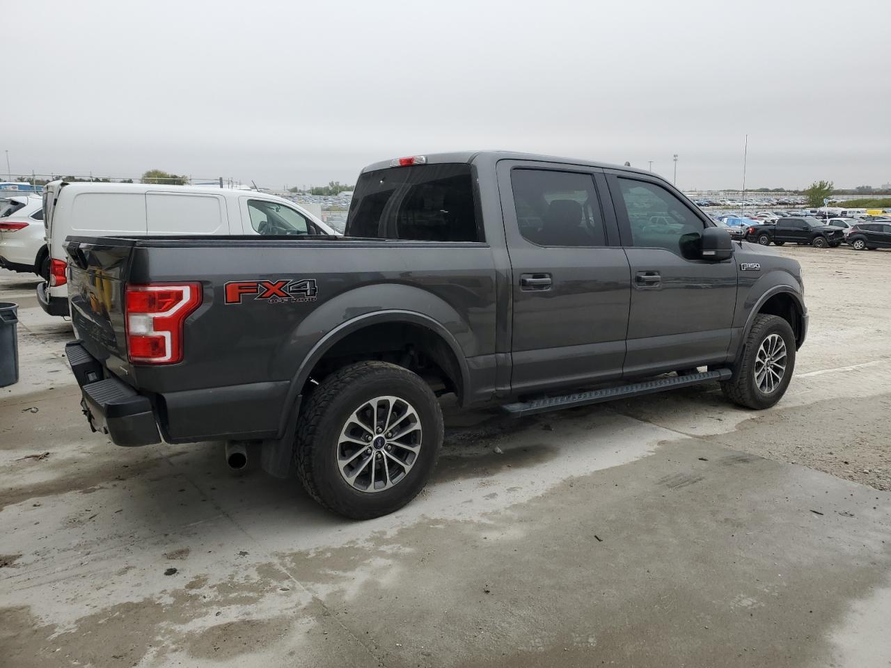 FORD F-150 SUPERCREW