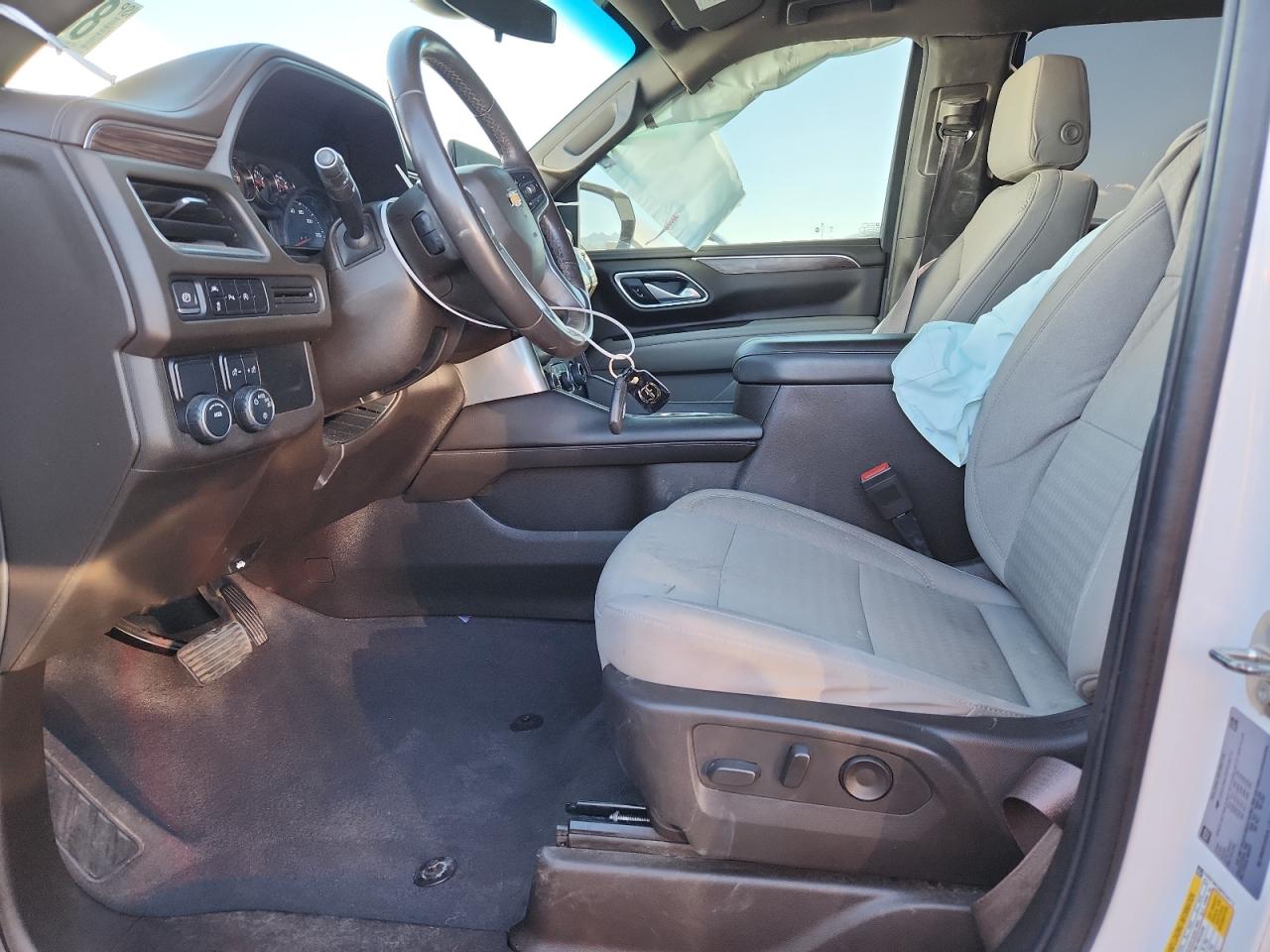 CHEVROLET TAHOE C1500 LS