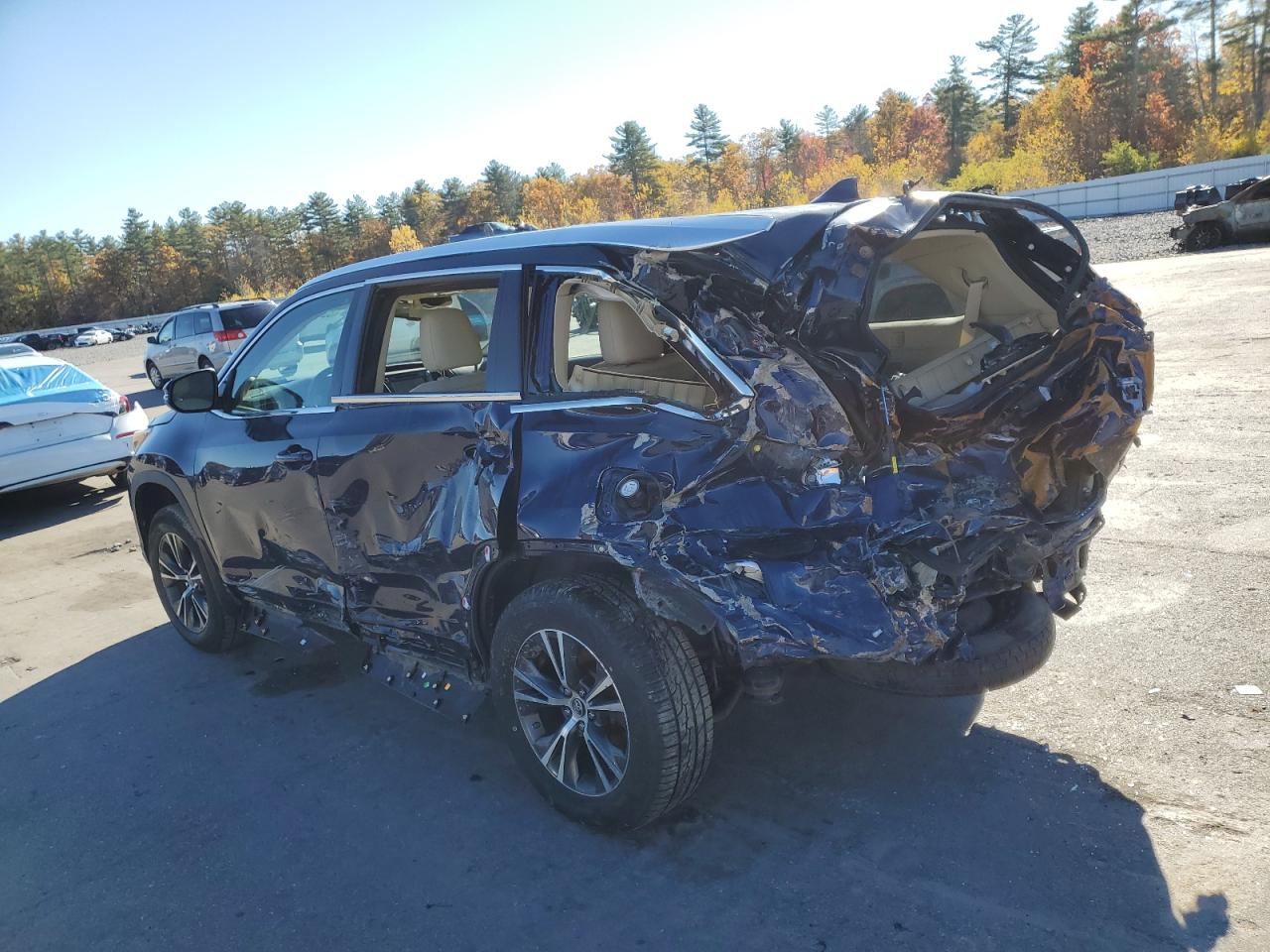 TOYOTA HIGHLANDER XLE