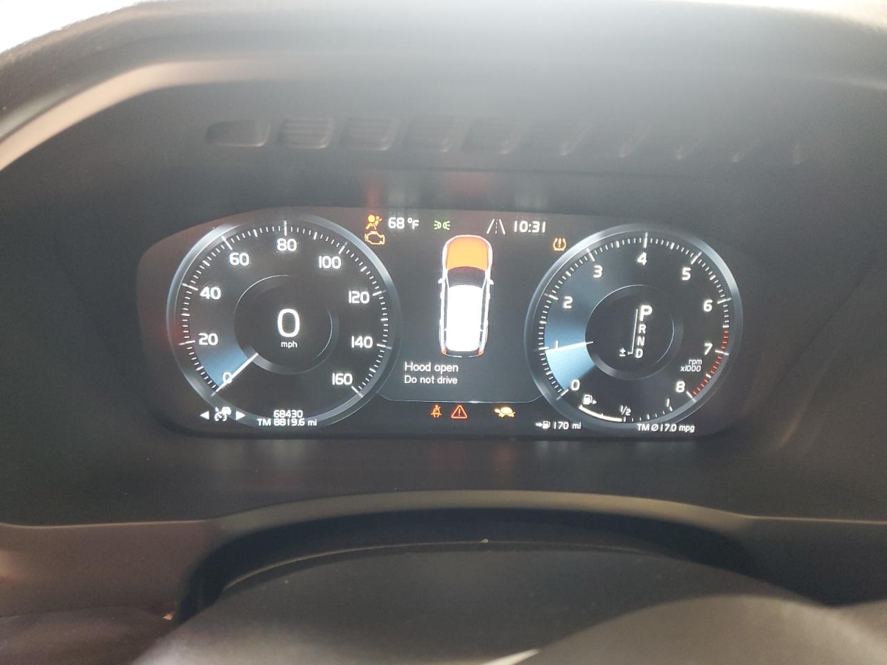 VOLVO XC90 T6 MOMENTUM