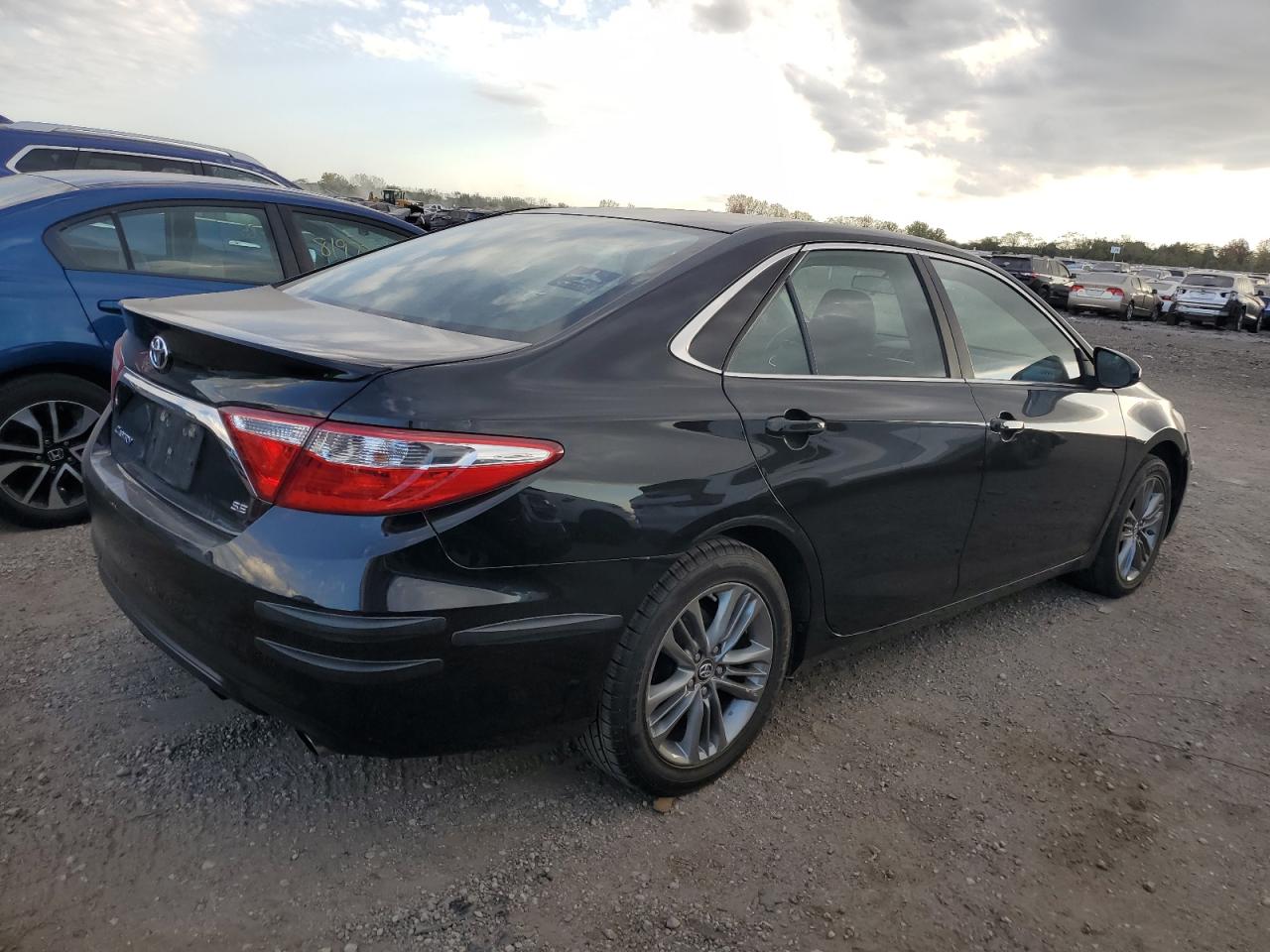 TOYOTA CAMRY LE
