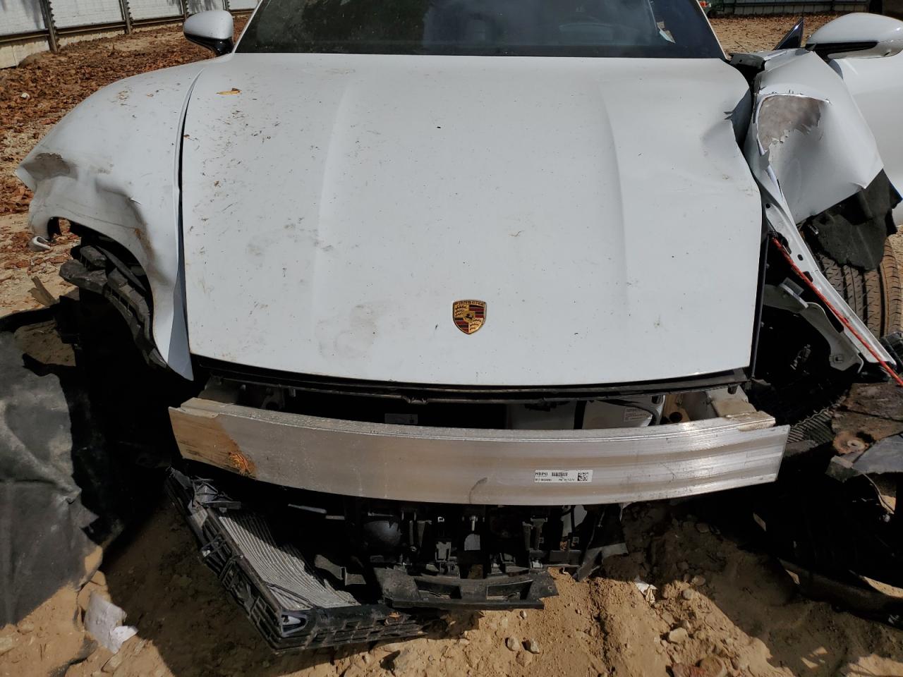 PORSCHE TAYCAN TURBO