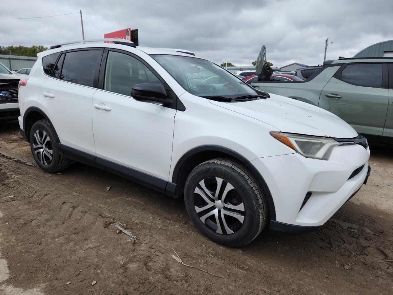 TOYOTA RAV4 LE