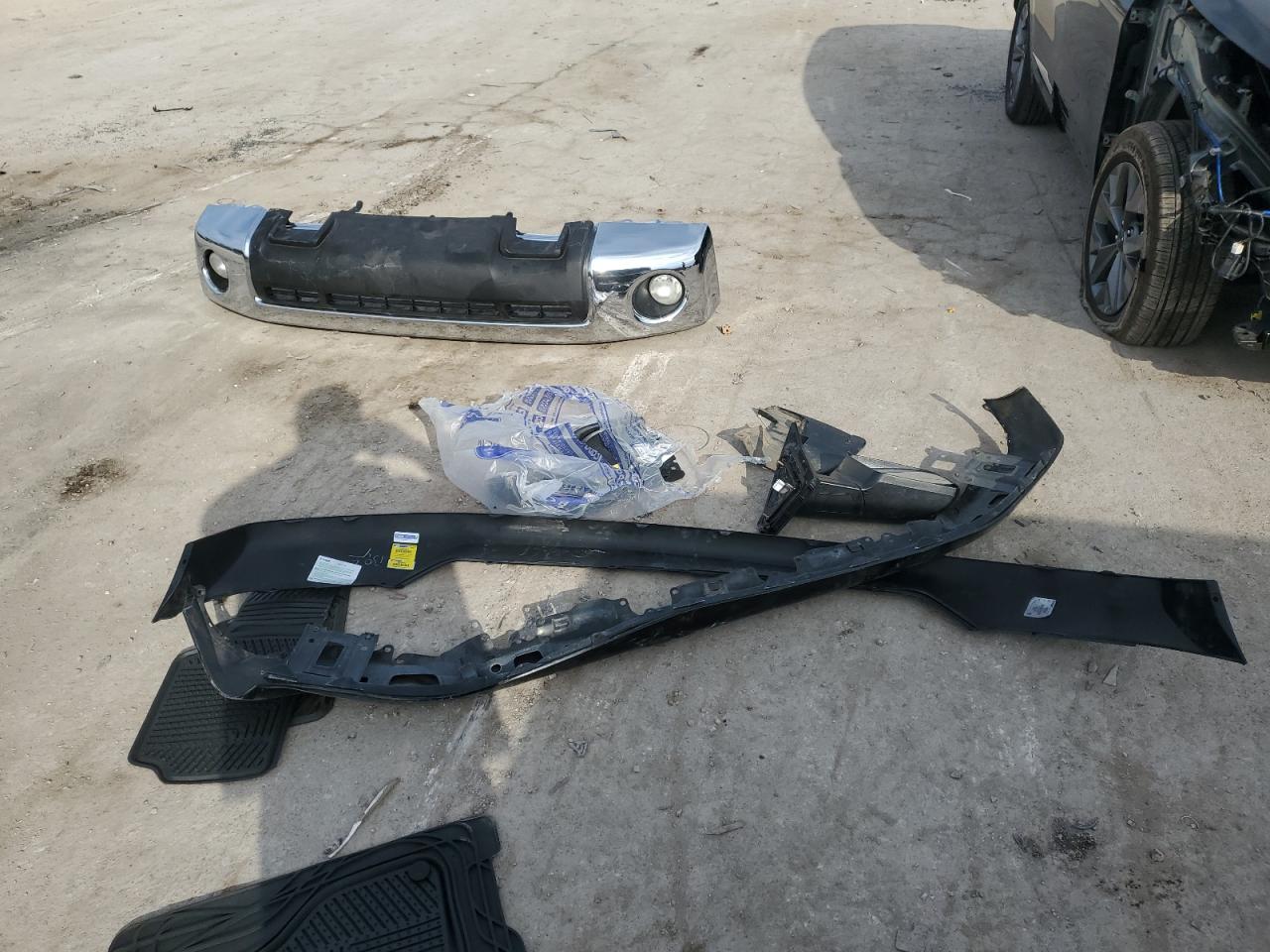 TOYOTA TUNDRA CREWMAX SR5