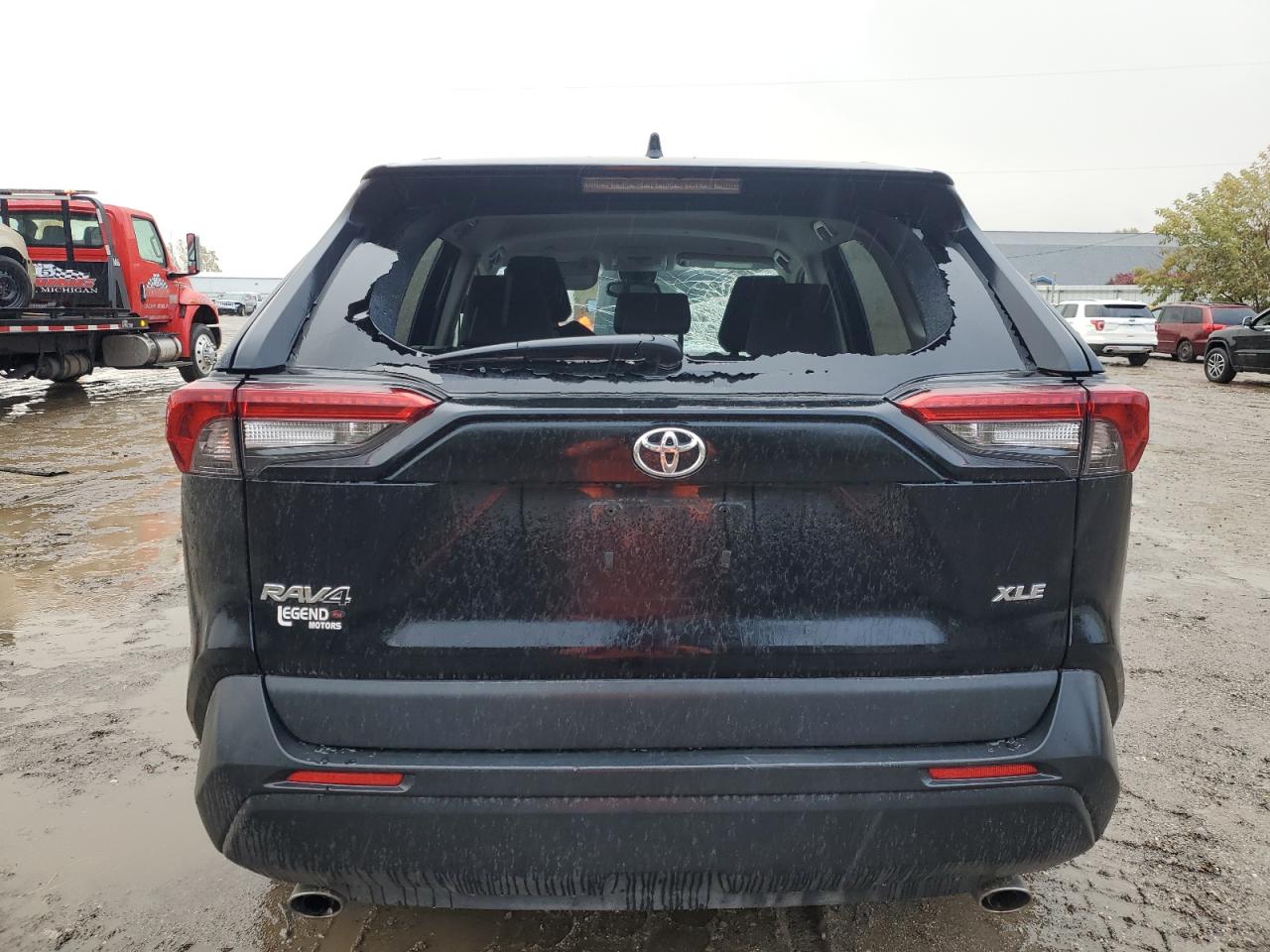 TOYOTA RAV4 XLE