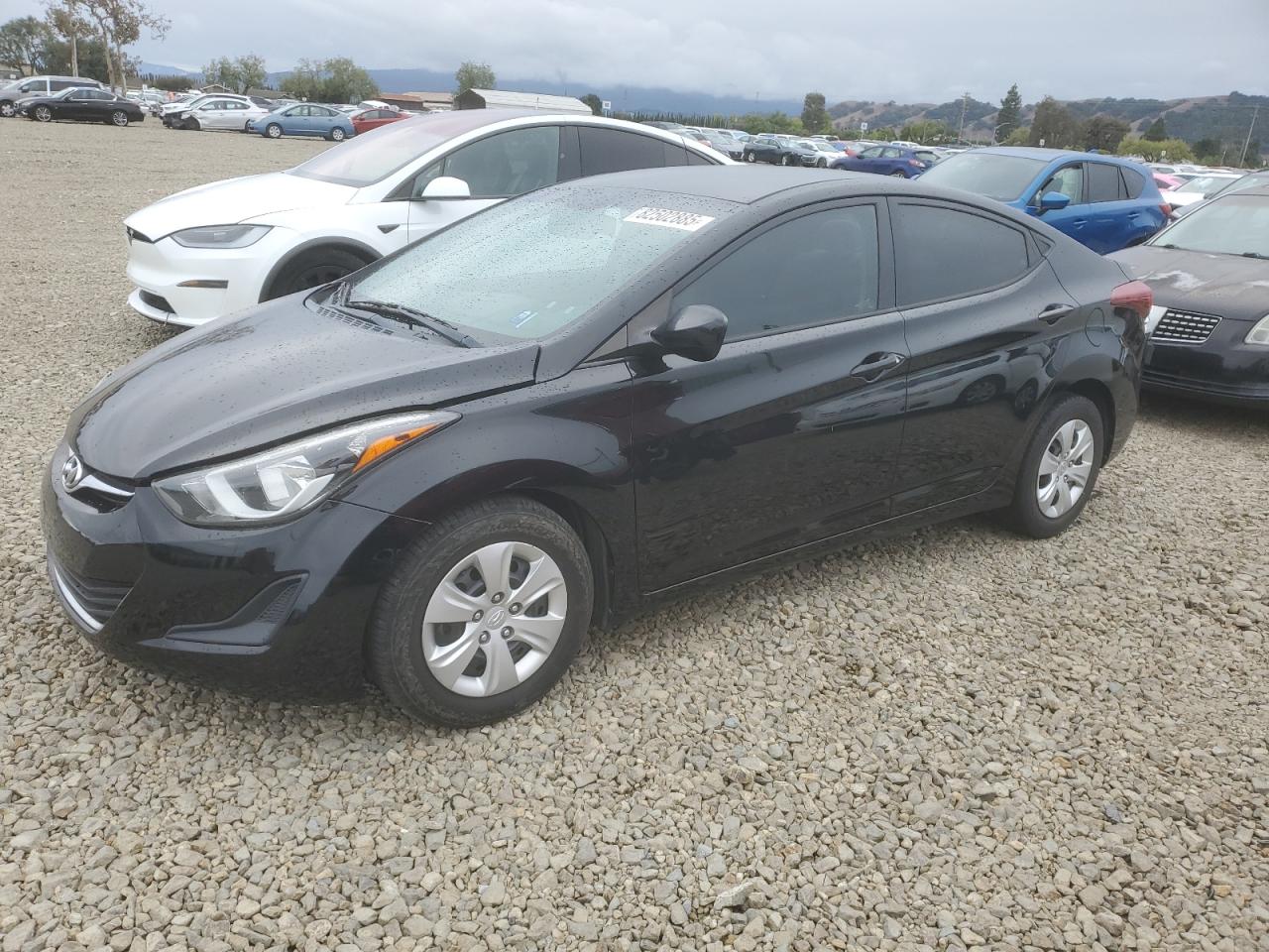 HYUNDAI ELANTRA SE
