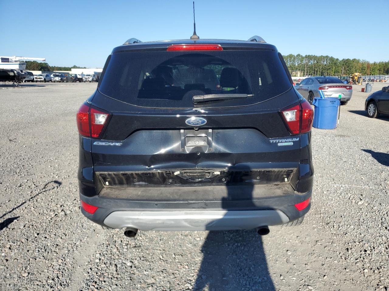 FORD ESCAPE TITANIUM