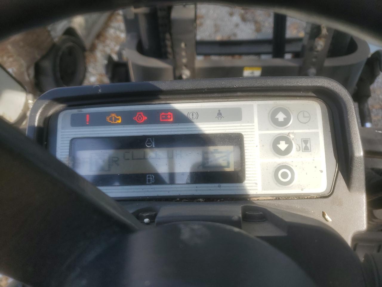 Lot #3290190215 2013 NISSAN FORKLIFT