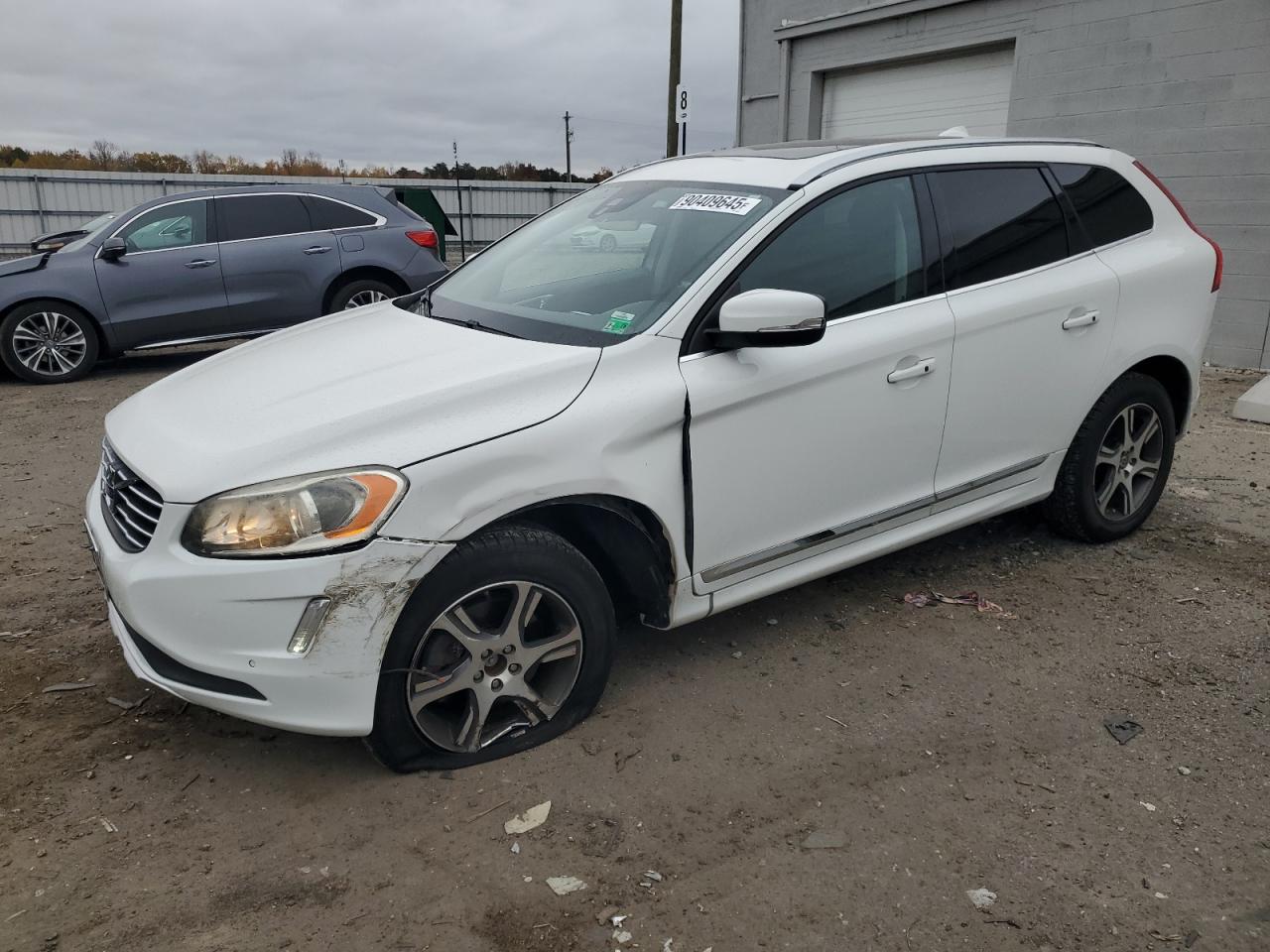 Lot #3297162515 2015 VOLVO XC60 T6 PR