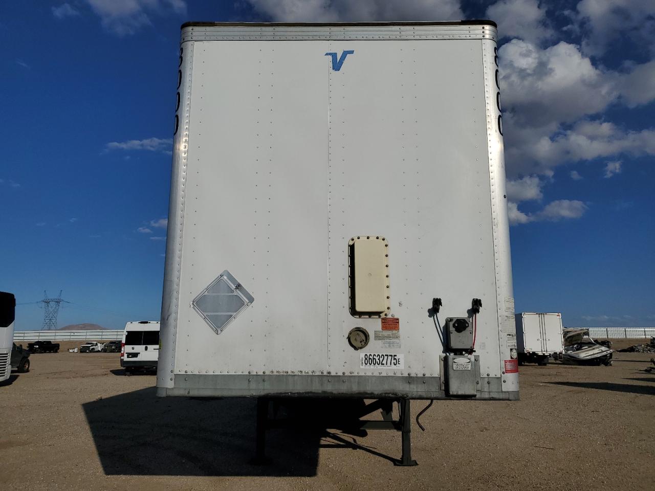 Lot #3285977559 2015 VANGUARD DRY VAN