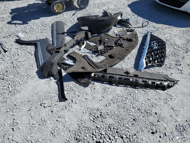 2019 HYUNDAI SANTA FE S 5NMS23AD0KH001903