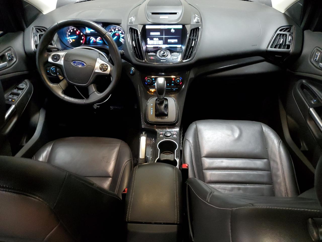 FORD ESCAPE TITANIUM