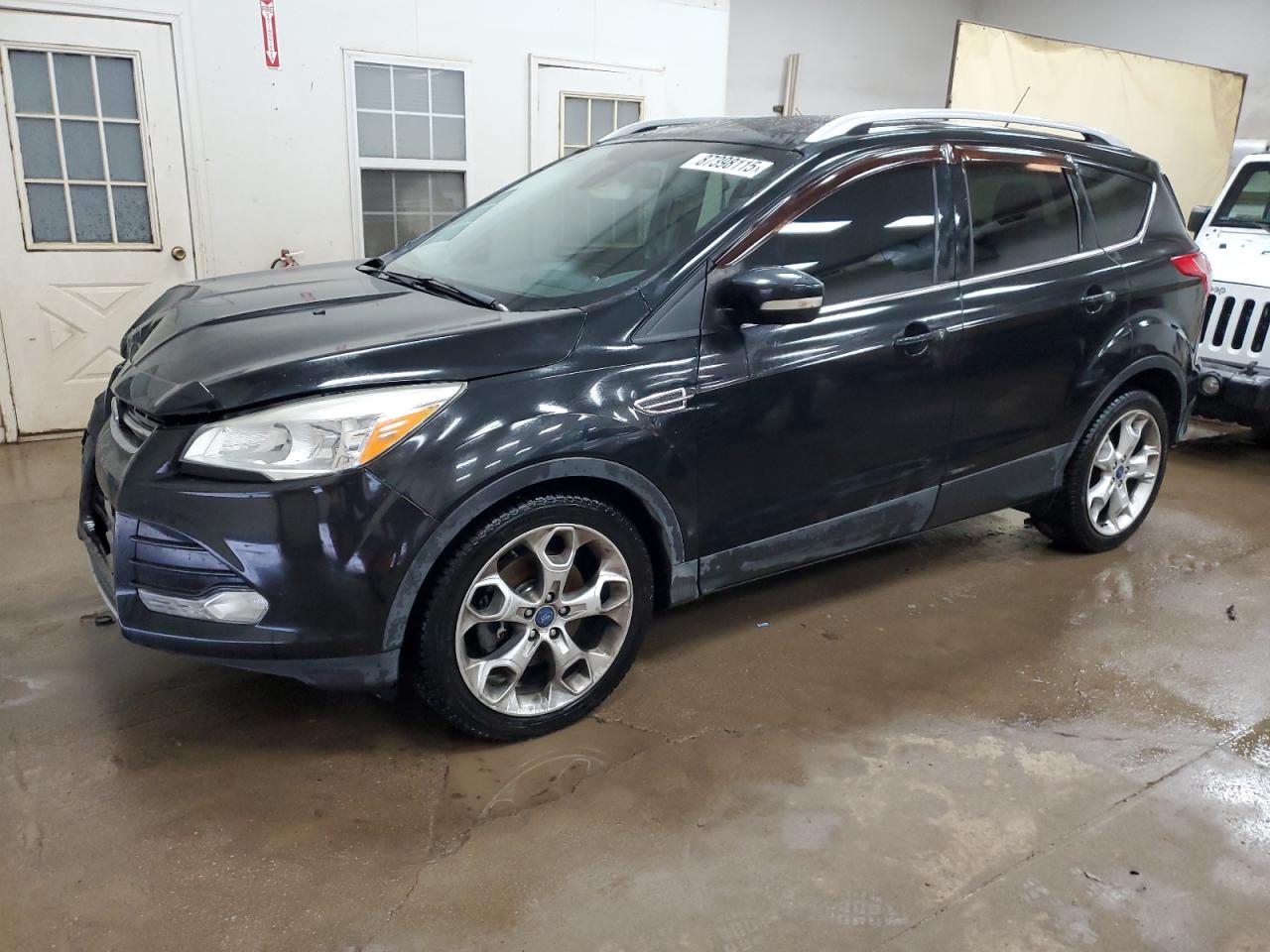 FORD ESCAPE TITANIUM