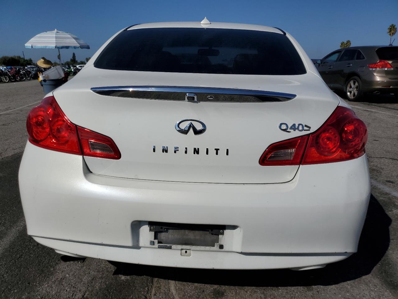 INFINITI Q40