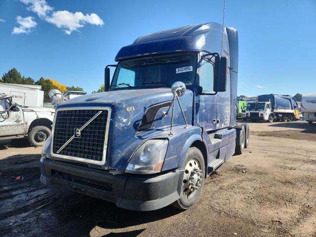 2010 VOLVO VN #3278978043