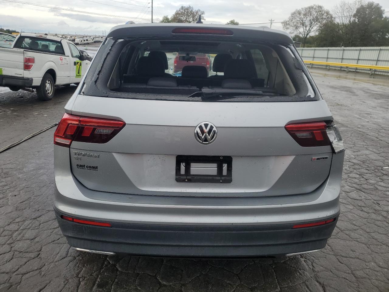 VOLKSWAGEN TIGUAN SE