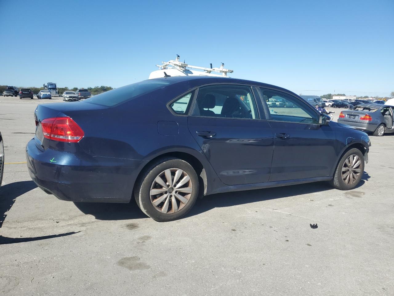 VOLKSWAGEN PASSAT S