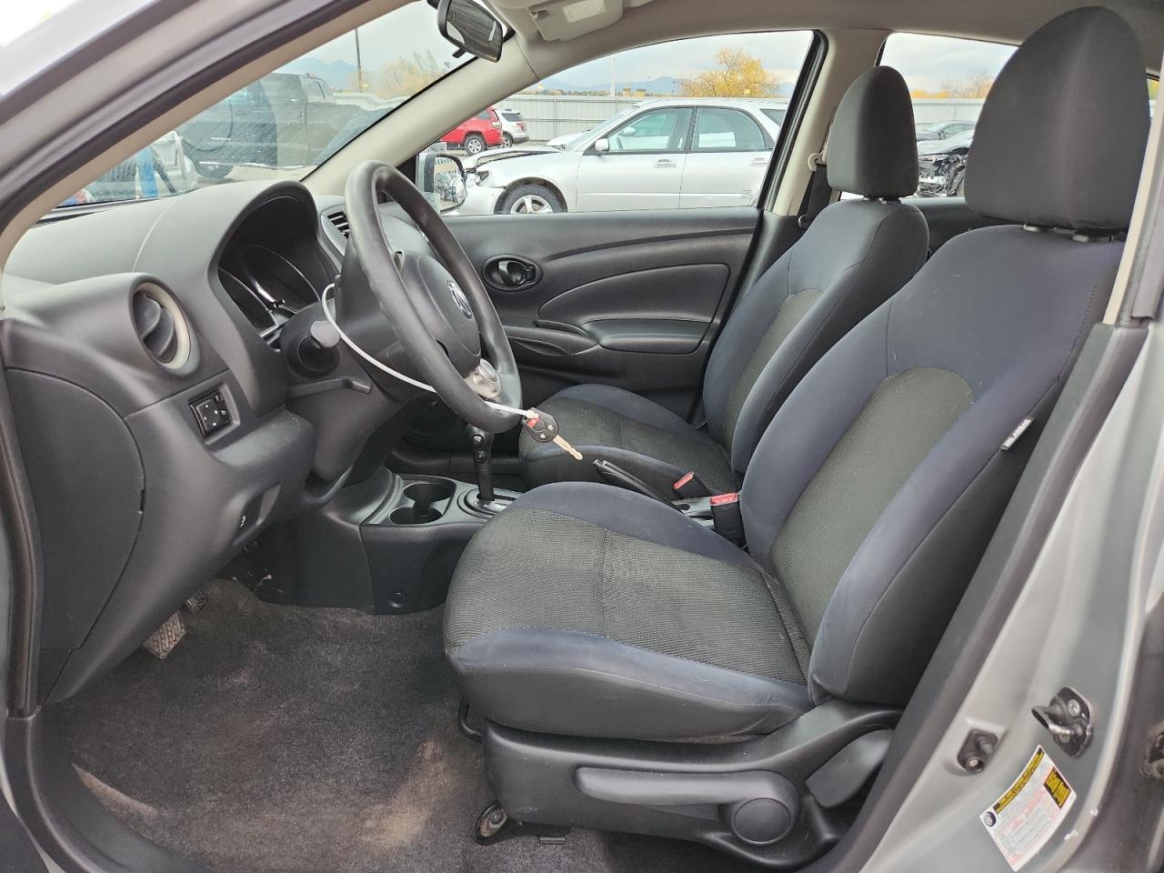 NISSAN VERSA S