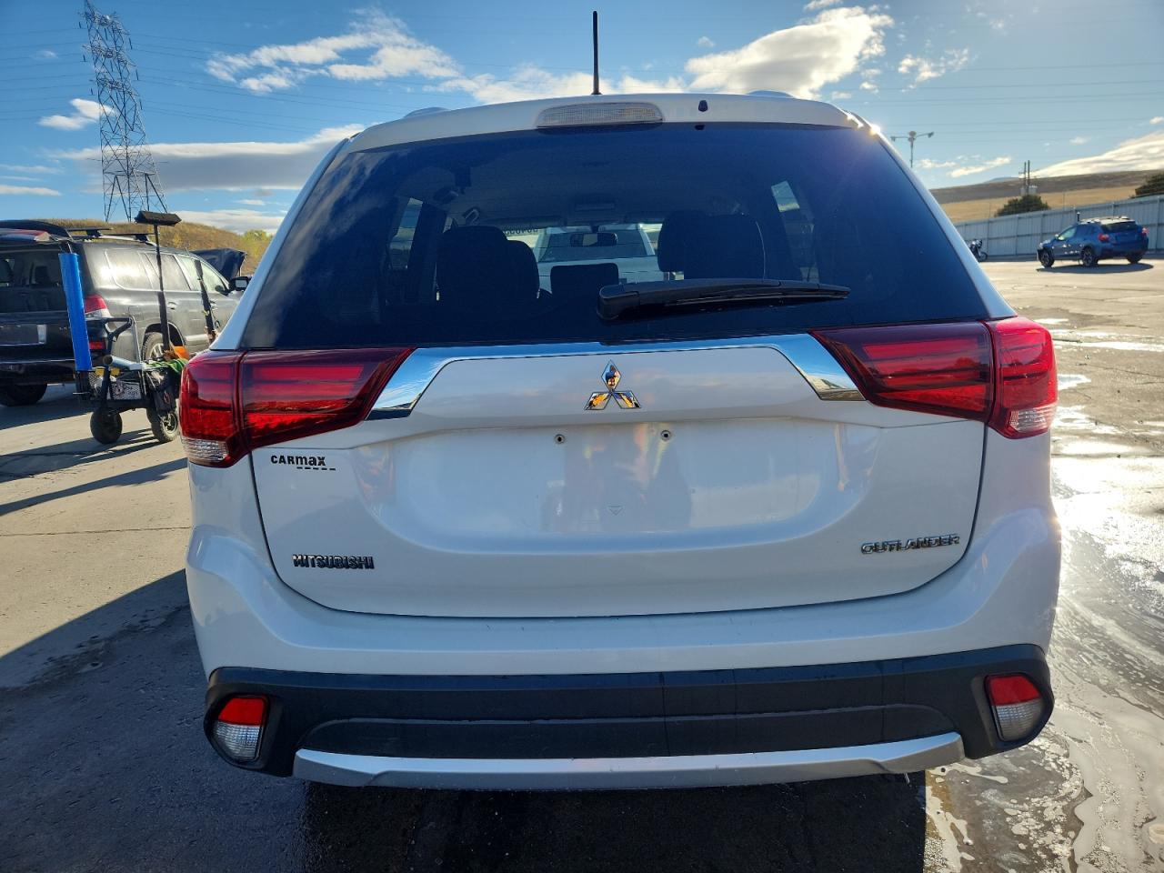 MITSUBISHI OUTLANDER ES