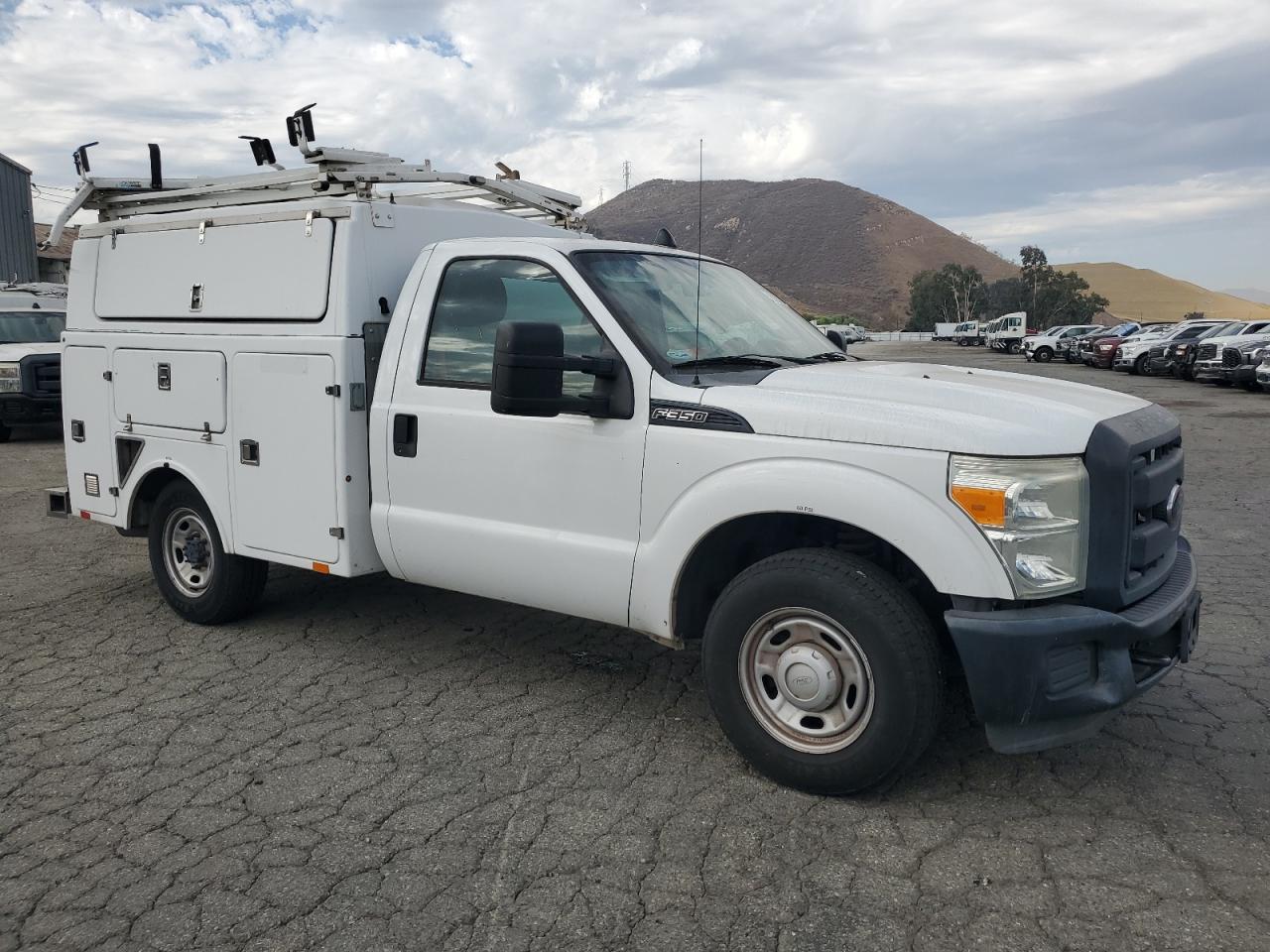 FORD F-350 SUPER DUTY