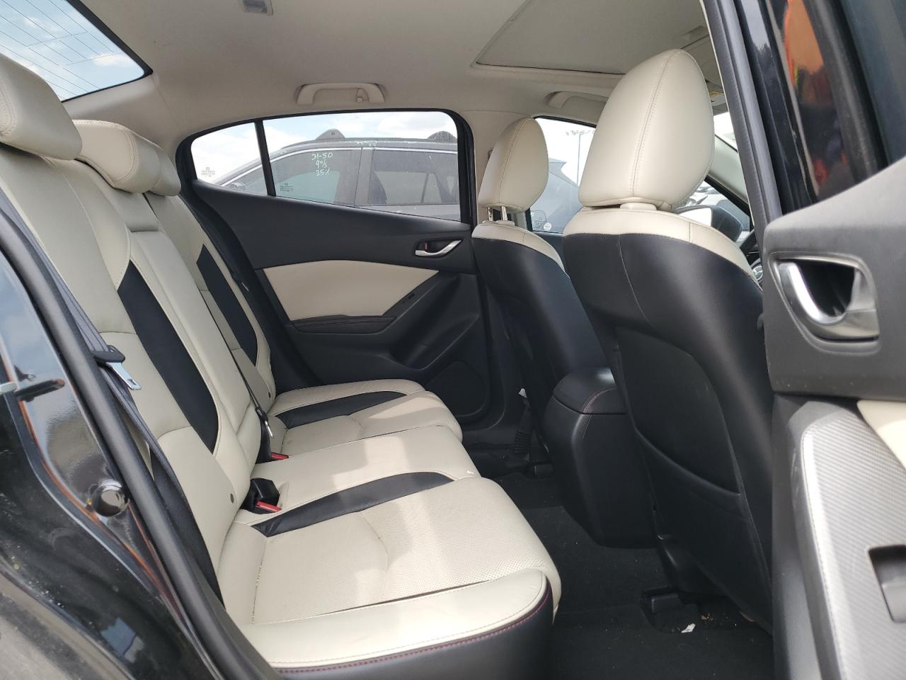 MAZDA 3 GRAND TOURING