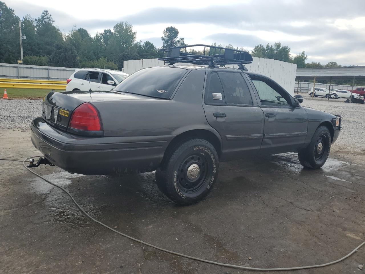 FORD CROWN VICTORIA POLICE INTERCEPTOR