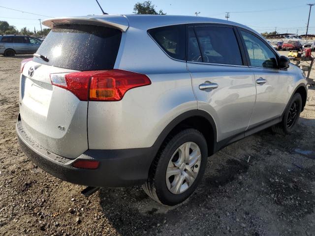 2015 TOYOTA RAV4 LE - JTMZFREVXFJ032715