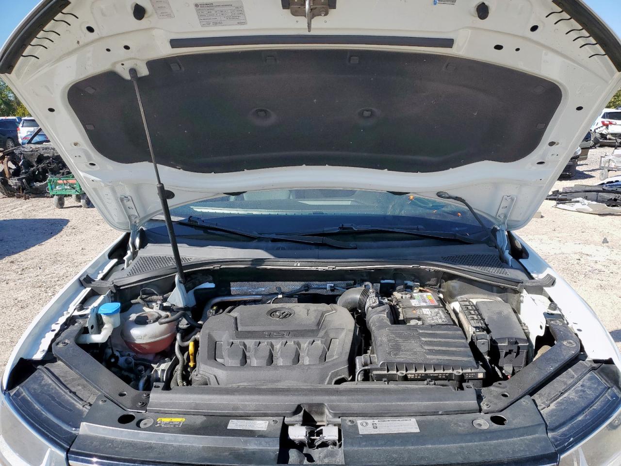 VOLKSWAGEN TIGUAN SE