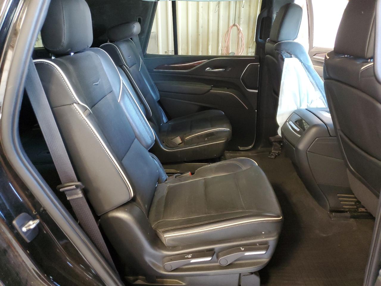 CADILLAC ESCALADE PREMIUM LUXURY