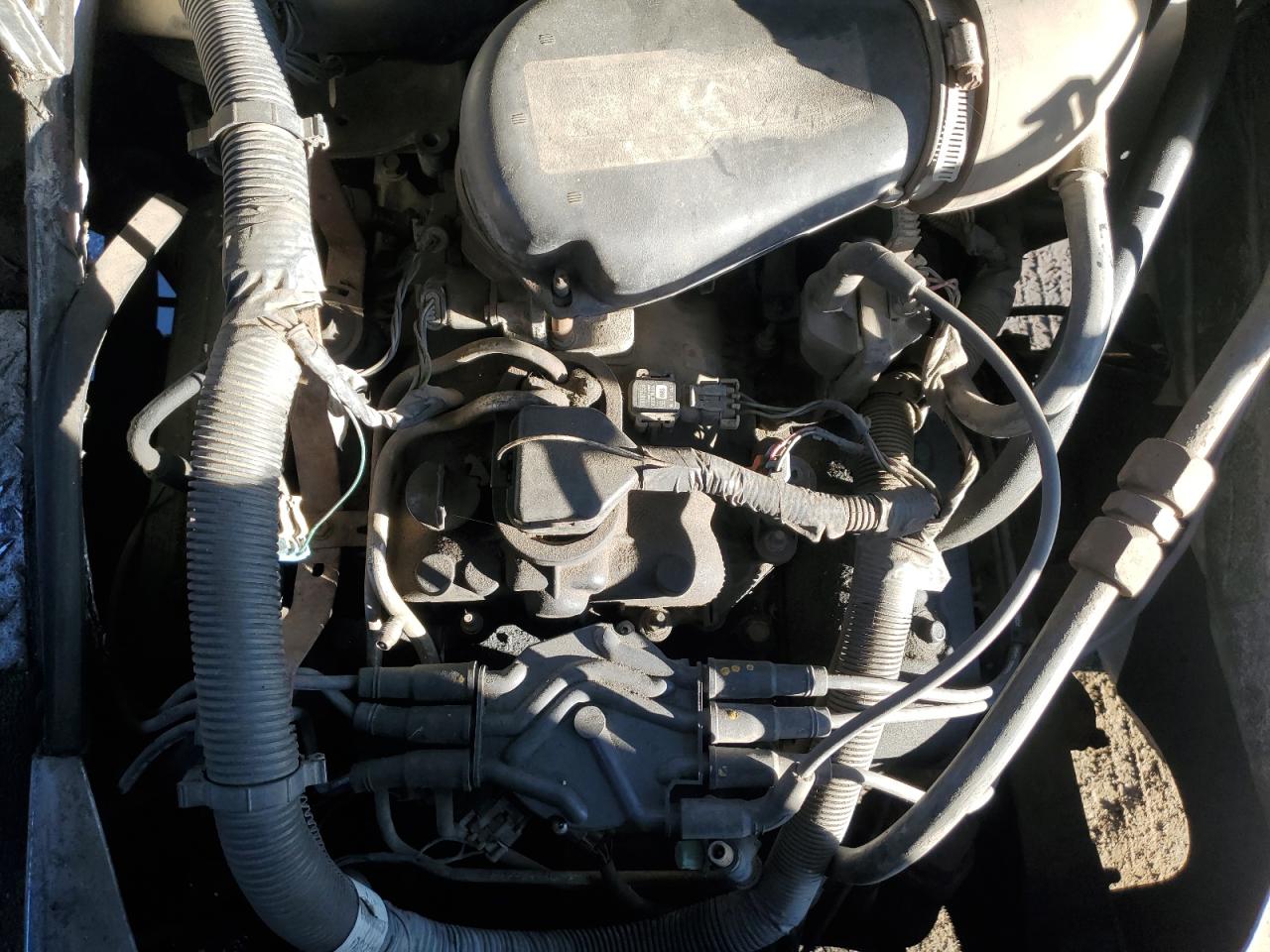 Lot #3284308030 1998 CHEVROLET P30