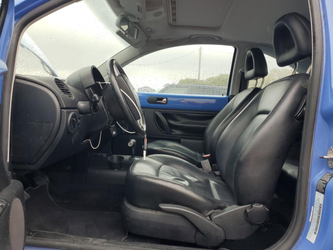 Lot #3283989807 2001 VOLKSWAGEN NEW BEETLE