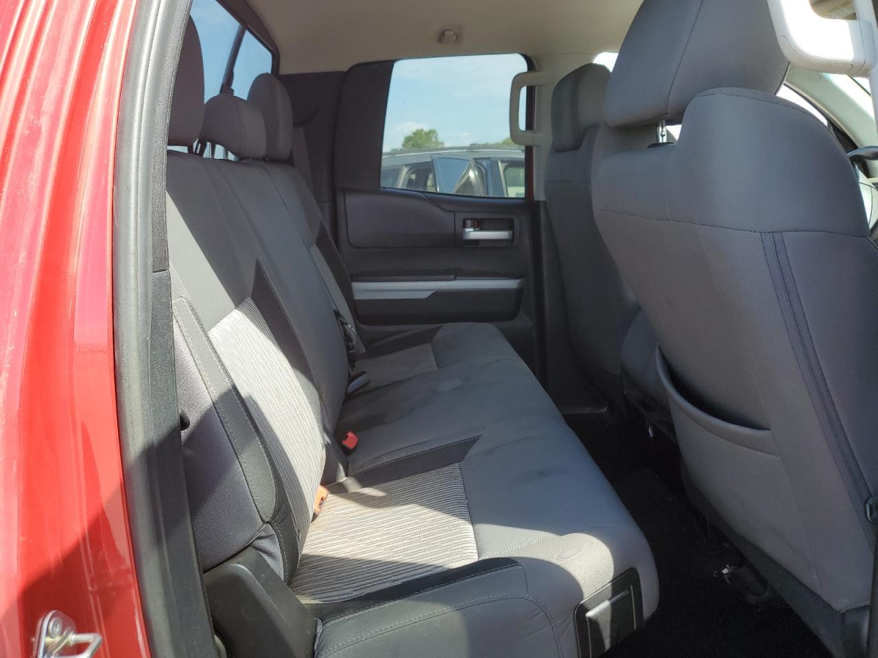 TOYOTA TUNDRA DOUBLE CAB SR