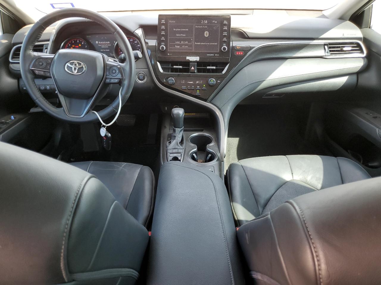 TOYOTA CAMRY XSE