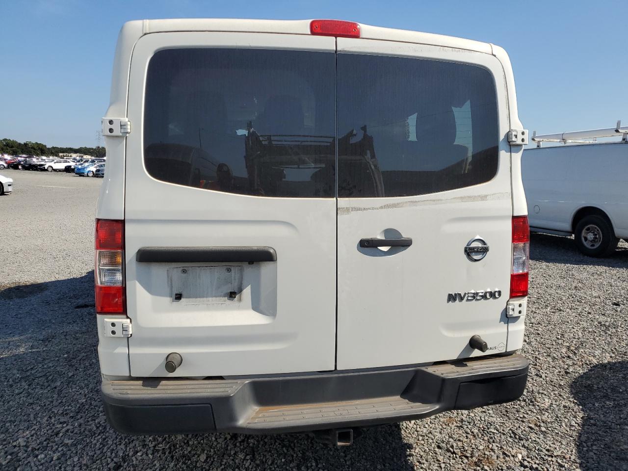 NISSAN NV3500 3500 S