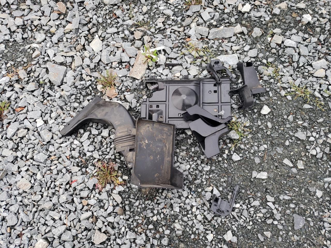 MITSUBISHI OUTLANDER SE