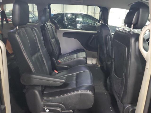 2014 CHRYSLER TOWN & COU - 2C4RC1BG5ER215689